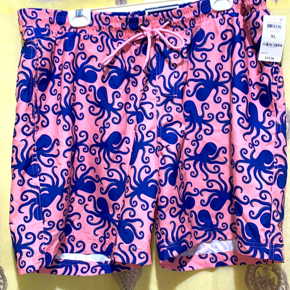 NWT MEN CLUB ROOM “QUICK DRY” PINK/NAVY SWIM TRUNKS SZ XL OCTOPUS PRINT